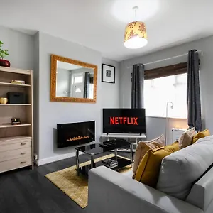 Luxury 3br House - Free Parking And Stunning Garden! Apartment Nottingham
