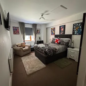  Bed & Breakfast Loughview
